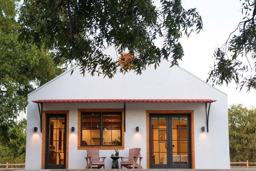 Little Dutch Cabin #3 - 12 Min To Magnolia-Baylor Bellmead Εξωτερικό φωτογραφία